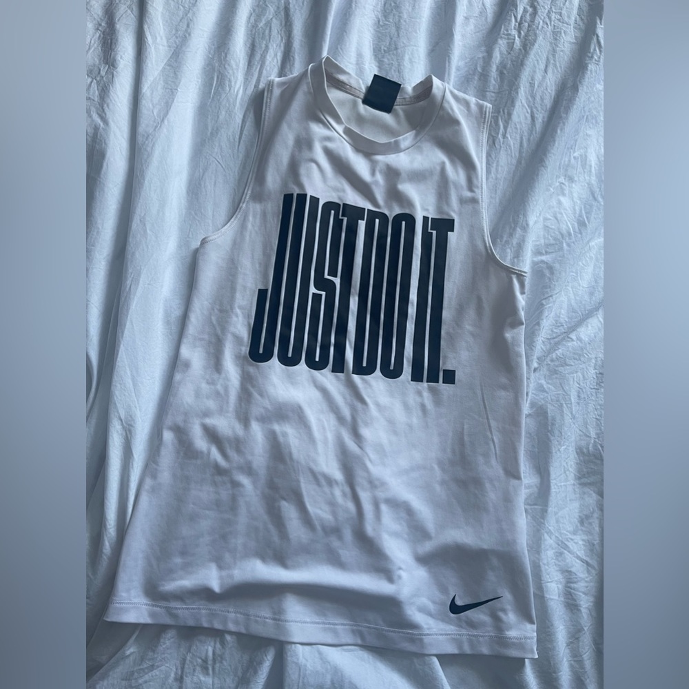 Nike just do it top size extra small